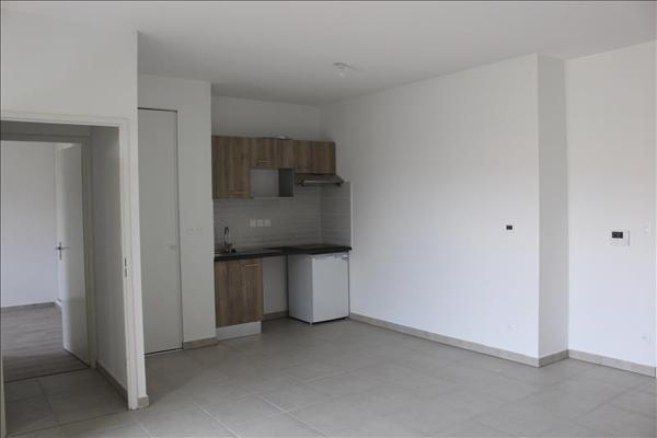 Appartement à louer 595 € CC FRONTON 2 p 41 m² DPE B