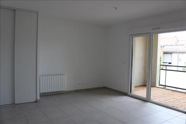 Appartement à louer 595 € CC FRONTON 2 p 41 m² DPE B
