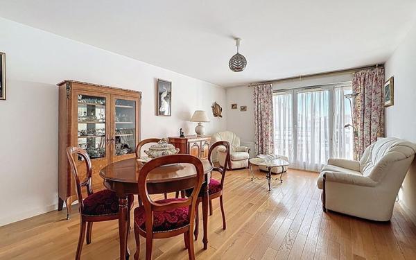 Appartement à vendre    3 pièces • 66,51 m2 Brunoy