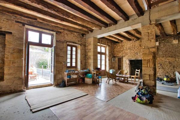 Maison ancienne - Sarlat-la-caneda bien en pierre dans les anciens remparts de SARLAT - Terrasses - cours intérieure -