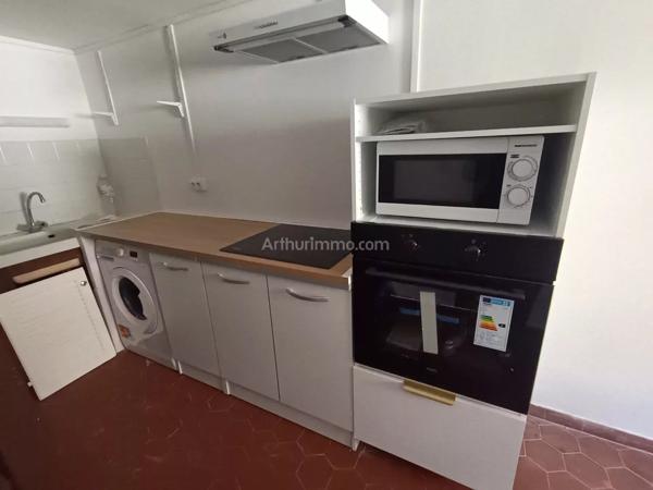 Location                                                      Appartement
                        
                     2 pièces                      26 m2                     à Eccica-Suarella