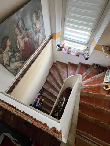 Lézignan-Corbières (11200) LEZIGNAN CORBIERES - IMMEUBLE = MAISON D'HABITATION AVEC 3 LOCAUX COMMERCIAUX EN RDC