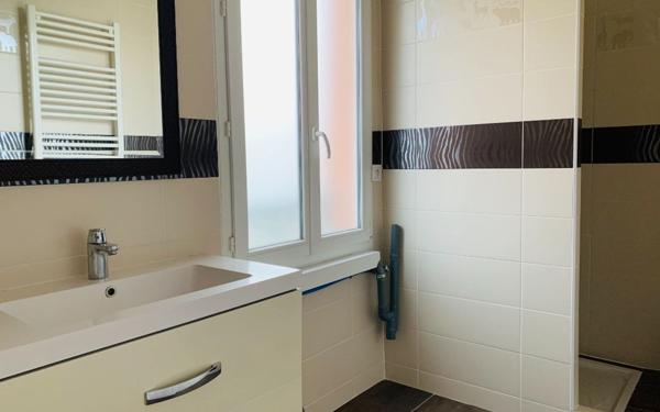 Appartement à louer    2 pièces • 56,29 m2 Fontenay-sous-Bois