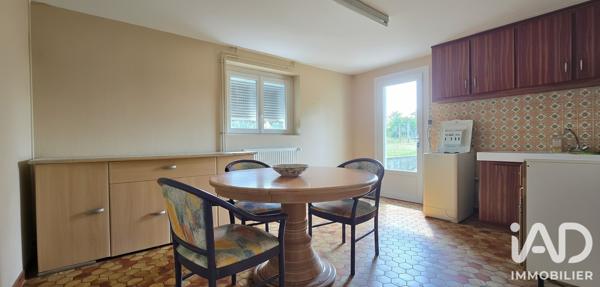 Maison à vendre 8 pièces 216 m² Saint-Pierre-les-Étieux