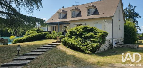 Maison à vendre 8 pièces 216 m² Saint-Pierre-les-Étieux