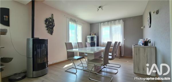 Maison à vendre 8 pièces 216 m² Saint-Pierre-les-Étieux