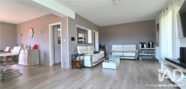 Maison à vendre 8 pièces 216 m² Saint-Pierre-les-Étieux