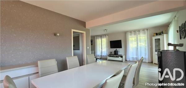 Maison à vendre 8 pièces 216 m² Saint-Pierre-les-Étieux