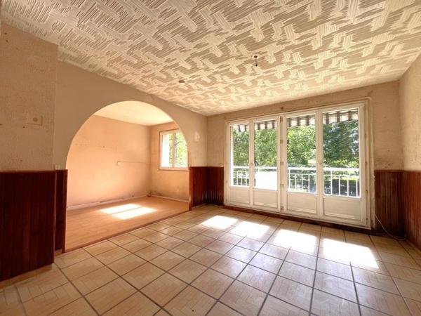 Appartement à vendre 143 640 € Bron 4 p 65 m² DPE E