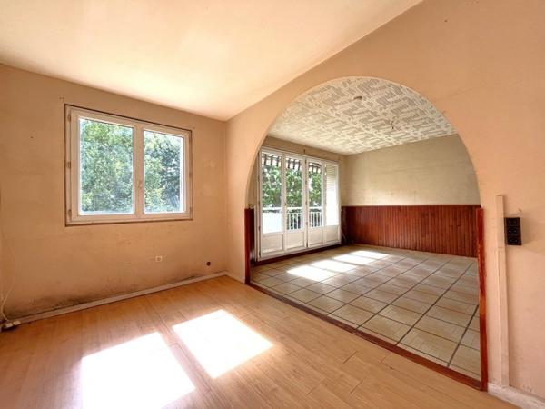 Appartement à vendre 143 640 € Bron 4 p 65 m² DPE E