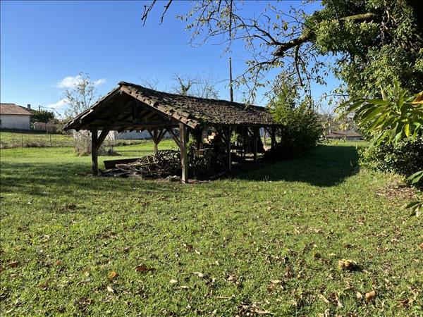 Terrain à vendre |  Peyrat-de-Bellac |  2790 m²