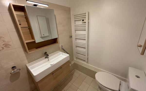 Appartement à louer    1 pièce • 31,76 m2 Bourg-la-Reine