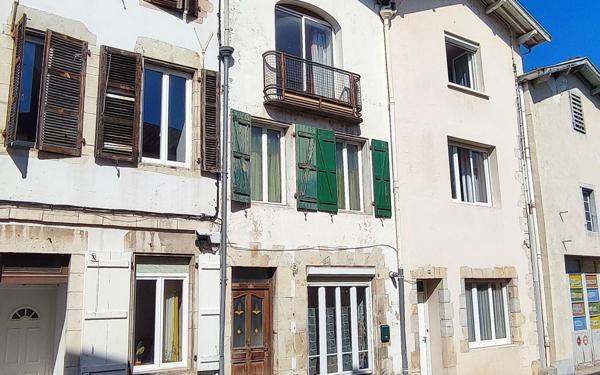 Maison à vendre    5 pièces •  Peyrehorade