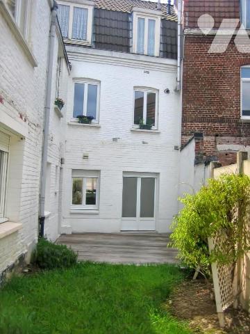 PERENCHIES proche centre immeuble de rapport