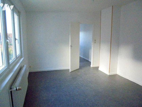 PERENCHIES proche centre immeuble de rapport