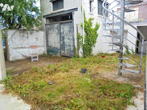 PERENCHIES proche centre immeuble de rapport