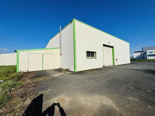 Local d'activité
                                                                                                                                                                                                                                                                                                                                                                                                                                            785  m²