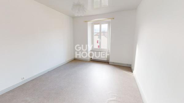 Location : spacieux appartement 3 pièces (78 m²) à CERNAY