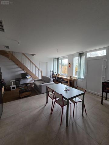 Maison de ville à louer à Louhans en Saône-et-Loire (71500), ref : GERANCE VIAL