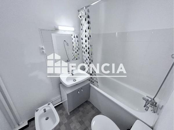 Location Studio 29.42 m² - 10/26 BOULEVARD HEROLD Nanterre 92000