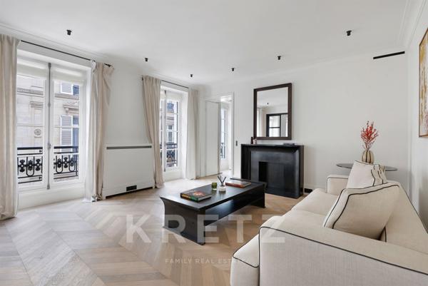 Appartement entièrement rénové à deux pas de Rue du Bac