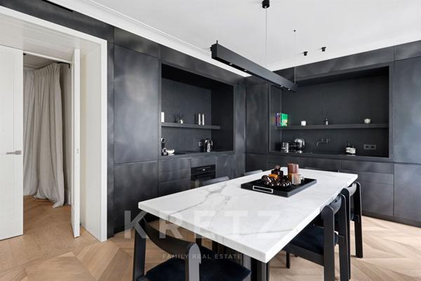 Appartement entièrement rénové à deux pas de Rue du Bac