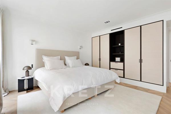 Appartement entièrement rénové à deux pas de Rue du Bac