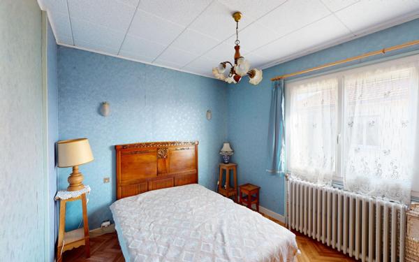 Maison à vendre    4 pièces • 82 m2 Châtenoy-le-Royal