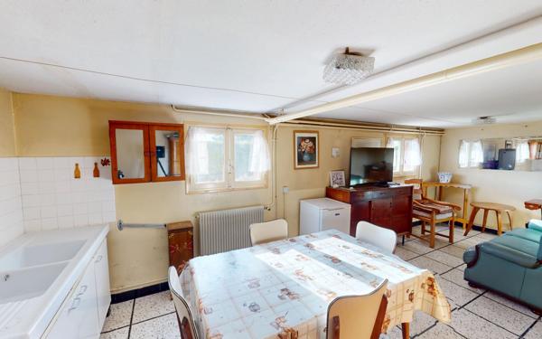 Maison à vendre    4 pièces • 82 m2 Châtenoy-le-Royal