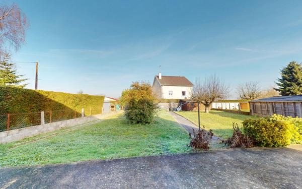 Maison à vendre    4 pièces • 82 m2 Châtenoy-le-Royal