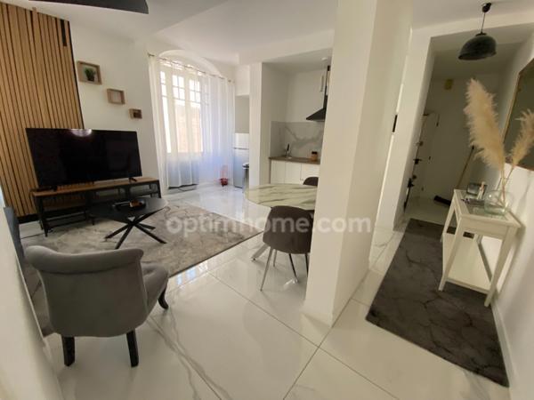 DIJON - HYPER CENTRE - QUARTIER DES ANTIQUAIRES