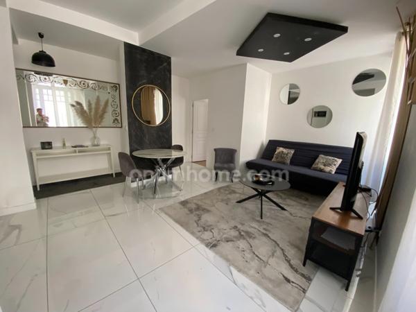 DIJON - HYPER CENTRE - QUARTIER DES ANTIQUAIRES