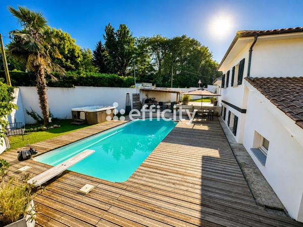 Maison
         7 pièces
        - 153 m² Bien prestige