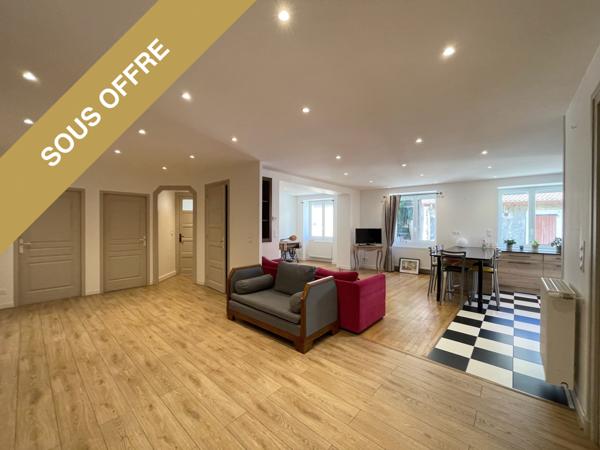 Saint-Laurent-du-Pont (38380) Magnifique appartement 90 m2 - centre-ville de St Laurent du Pont (38380) - très lumineux, entièrement rénové