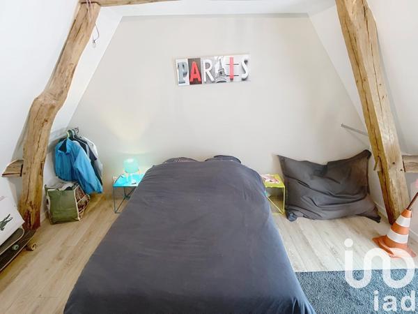 Longère 5 pièces de 91 m² à Langeais (37130)