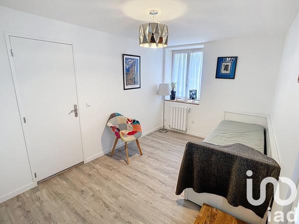 Longère 5 pièces de 91 m² à Langeais (37130)