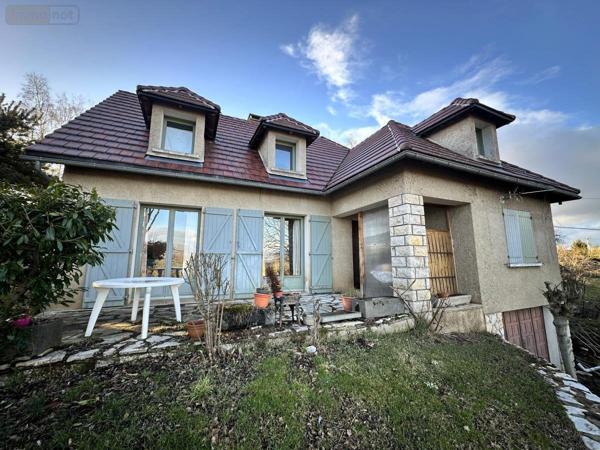 Maison à vendre à Saint-Flour dans le Cantal (15100), ref : 15046-69