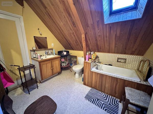 Maison à vendre à Saint-Flour dans le Cantal (15100), ref : 15046-69