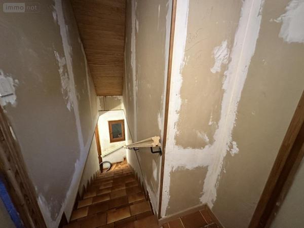 Maison à vendre à Saint-Flour dans le Cantal (15100), ref : 15046-69