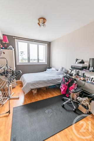 Appartement T4 à vendre  4 pièces - 64 m2 LAVAL - 53