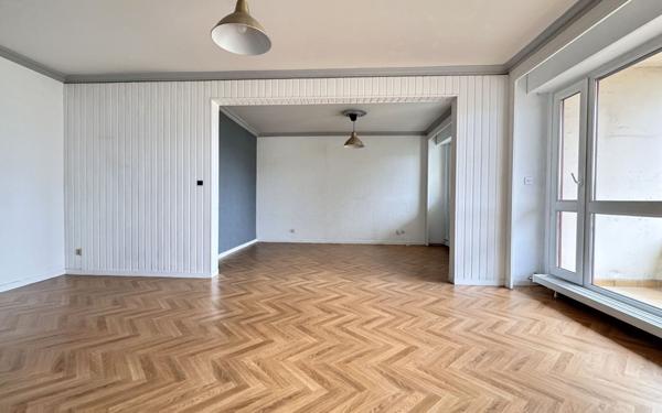 Appartement à vendre    5 pièces •  Metz