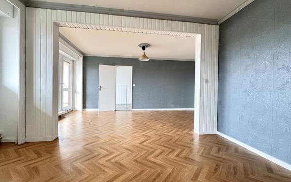 Appartement à vendre    5 pièces •  Metz