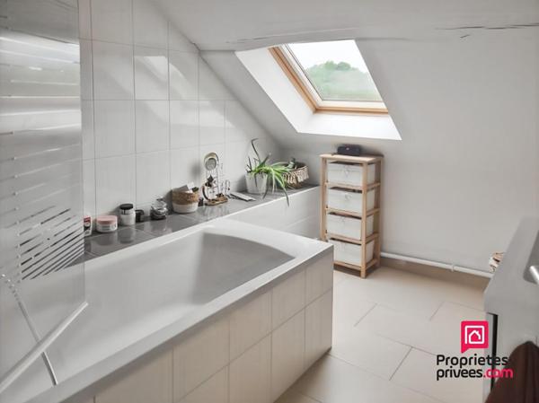 Idéal investisseur ! Duplex loué en centre-ville d'Avallon