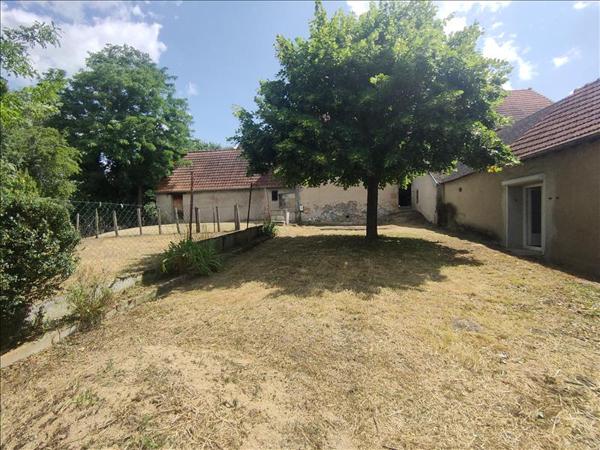 Maison à vendre 72 150 € Saint-Victor 3 p 68 m² DPE F
