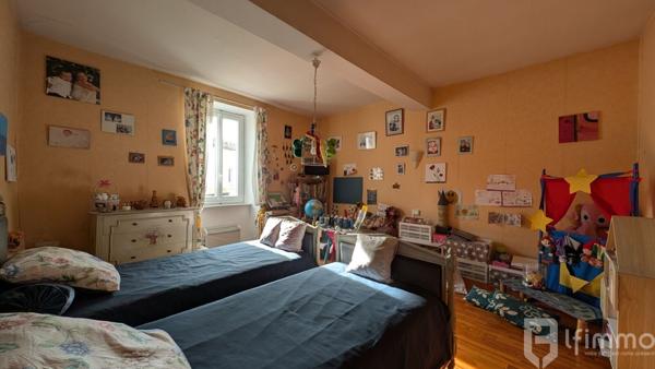 Maison de village avec 3 chambres et 1 bureau