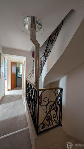 Maison de village avec 3 chambres et 1 bureau