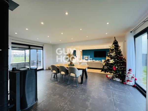 PROXIMITÉ AMIENS - MAISON D'ENVIRON 170M² AVEC JARDIN ET GARAGE