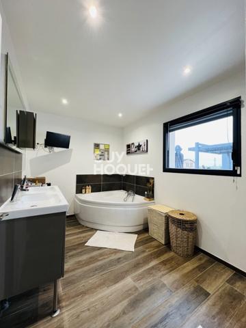 PROXIMITÉ AMIENS - MAISON D'ENVIRON 170M² AVEC JARDIN ET GARAGE