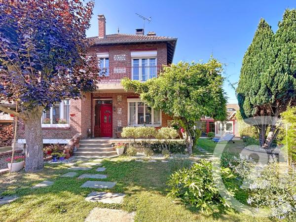 Maison à vendre  8 pièces - 181 m2 SOTTEVILLE LES ROUEN - 76