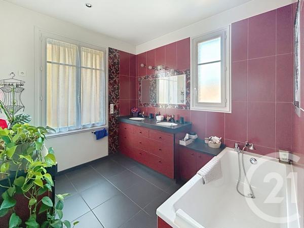 Maison à vendre  8 pièces - 181 m2 SOTTEVILLE LES ROUEN - 76